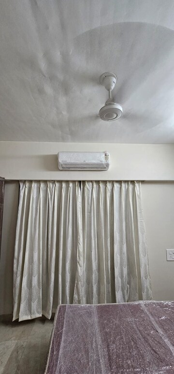 Furnished Amenities in 2 BHK Apartment at Sethia Imperial Avenue, Malad East – for Rent