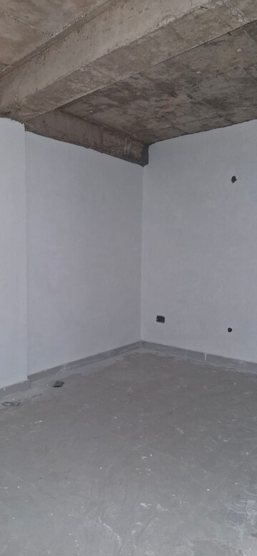 Room in 2 BHK Builder Floor at Salarpur – for Sale