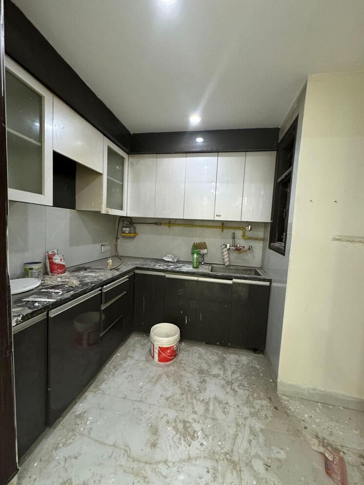 Kitchen, vasant kunj 2 Bedroom 911 Sq.Ft. Apartment In Vasant Kunj Delhi 8303980