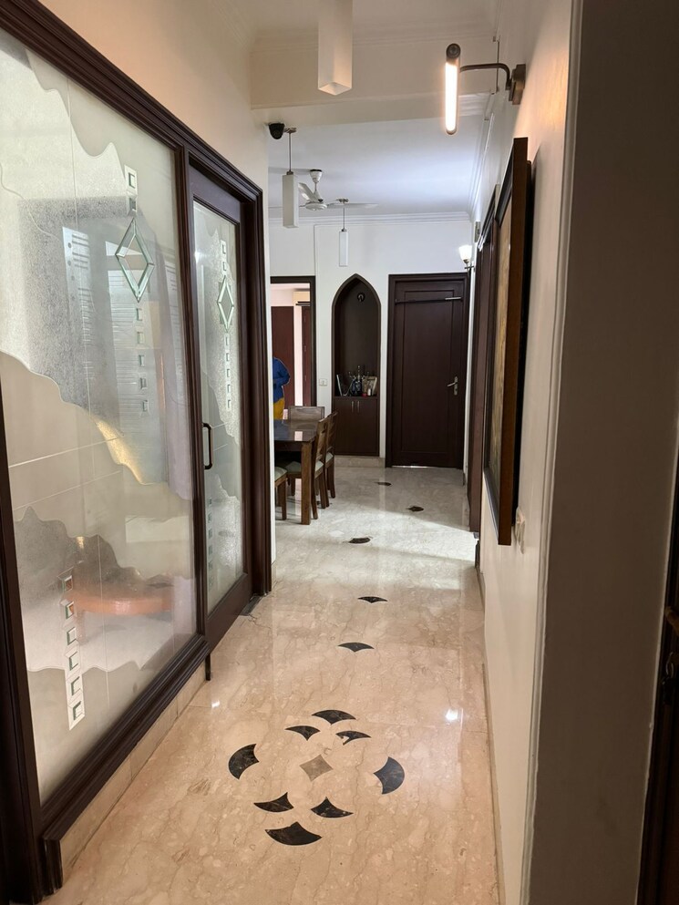 undefined, safdarjung enclave 4 Bedroom 2000 Sq.Ft. Builder Floor In Safdarjung Enclave Delhi 8303928