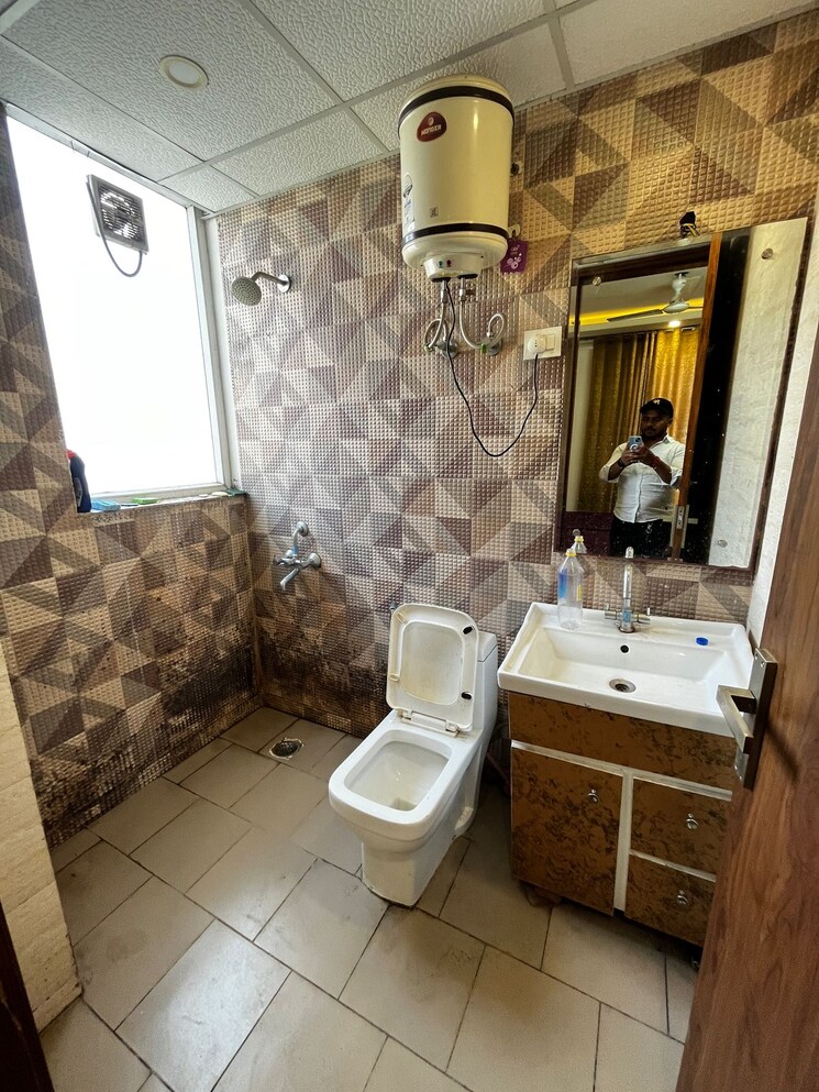 Team Area, ansal-sushant-apartments 1 Bedroom 850 Sq.Ft. Builder Floor In Sushant Lok I Gurgaon 8303876