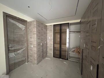 Room in 4 BHK Apartment at Sri Fortune Sonthalia Sky Villas, Kokapet – for Rent