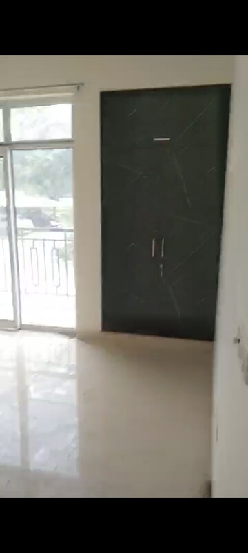 Room in 3 BHK Apartment at Ansal API Celebrity Gardens, Sushant Golf City – for Rent