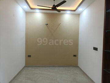 Room in 3 BHK Builder Floor at Soha Neal City, Sector 98 – for Sale