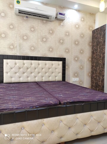 Bedroom in 1 BHK Builder Floor at Ansal Sushant Apartments, Sushant Lok I – for Rent