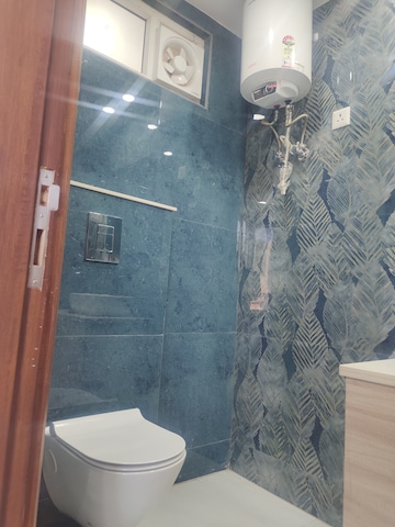 Furnished Amenities in 3 BHK Builder Floor at Kalkaji – for Sale