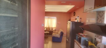 Living Room in 2 BHK Builder Floor at Kolkatta Gpo – for Sale