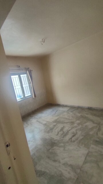 Room in 4 BHK Villa at Thaltej – for Rent