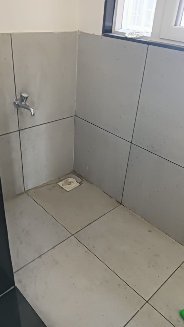 Bathroom, sky-world-dreams 2 Bedroom 881 Sq.Ft. Apartment In Kothrud Pune 8304277