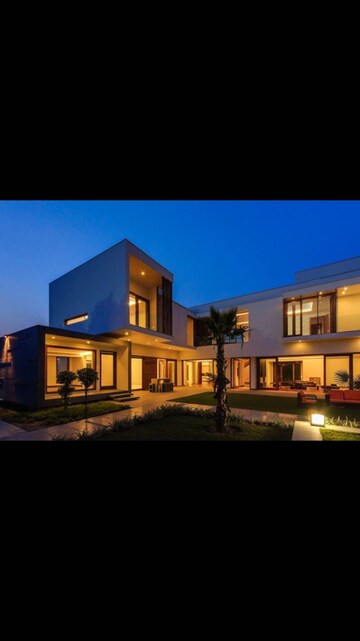 6+ BHK Villa – Exterior View View at Gadaipur - for Sale