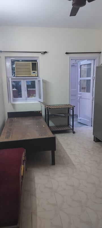 1 RK Apartment For Rent in Sector 28