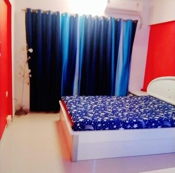 Bedroom in 2 BHK Apartment at Platinum Life, Andheri West – for Rent