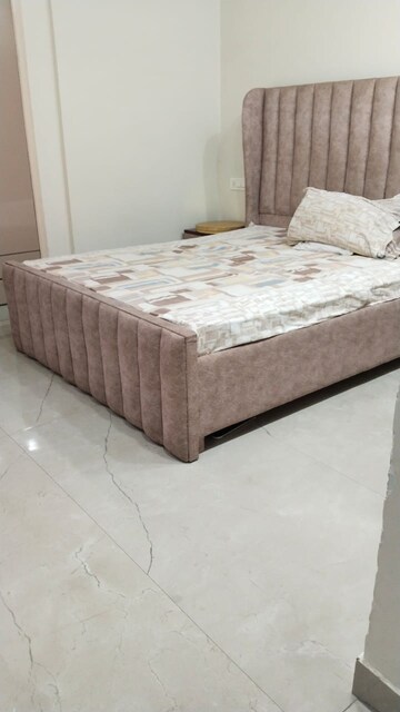 Bedroom in 2 BHK Apartment at Maple Heights, Sector 43 – for Rent