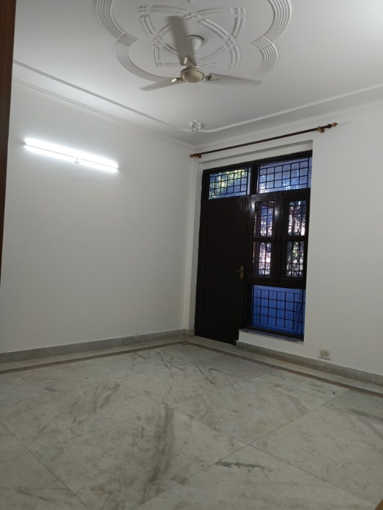 Room, uppal-southend 4 Bedroom 1900 Sq.Ft. Builder Floor In Sector 49 Gurgaon 8304461