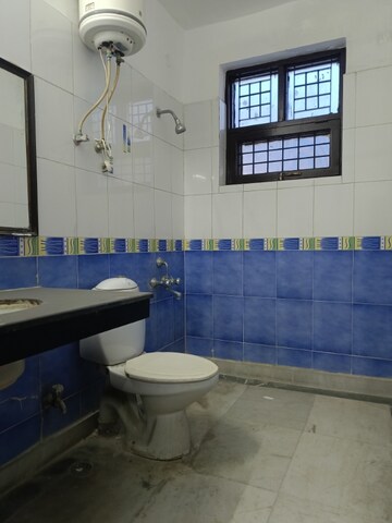 Bathroom in 4 BHK Builder Floor at Uppal Southend, Sector 49 – for Sale