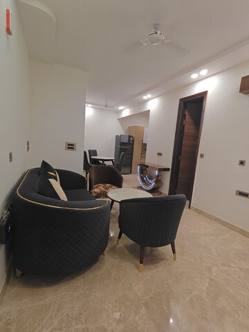 Team Area in 2 BHK Builder Floor at Ardee City, Sector 52 – for Rent
