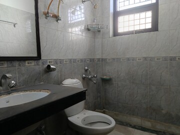 Bathroom in 4 BHK Builder Floor at Uppal Southend, Sector 49 – for Sale