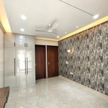 Room in 4 BHK Builder Floor at Ansal API Esencia, Sector 67 – for Sale
