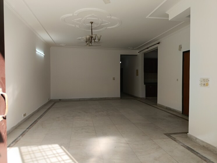 Room, uppal-southend 4 Bedroom 1900 Sq.Ft. Builder Floor In Sector 49 Gurgaon 8304461