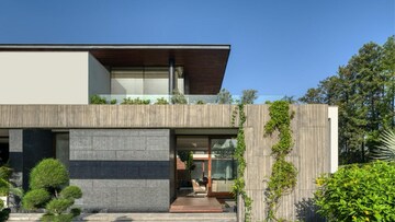 4 BHK Villa – Exterior View View at Ansari Road - for Sale