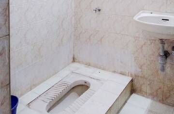 Bathroom in  Pg at Thane West – for Rent