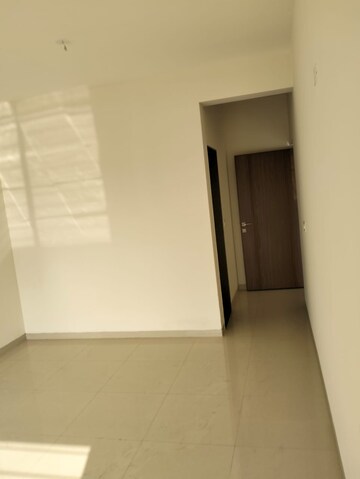 Room in 4 BHK Apartment at Skyi Songbirds, Bavdhan – for Sale