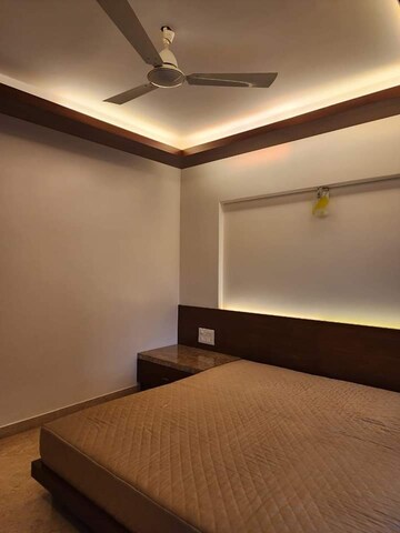 Bedroom in 2 BHK Apartment at Bandra West – for Rent