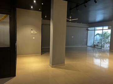 Room in  Office Space at Sector 28 – for Rent