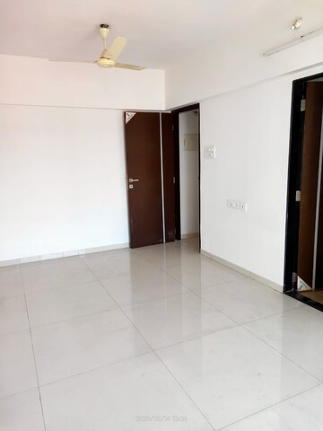 Room in 1 BHK Apartment at Swanand Apartment, Kurla – for Rent