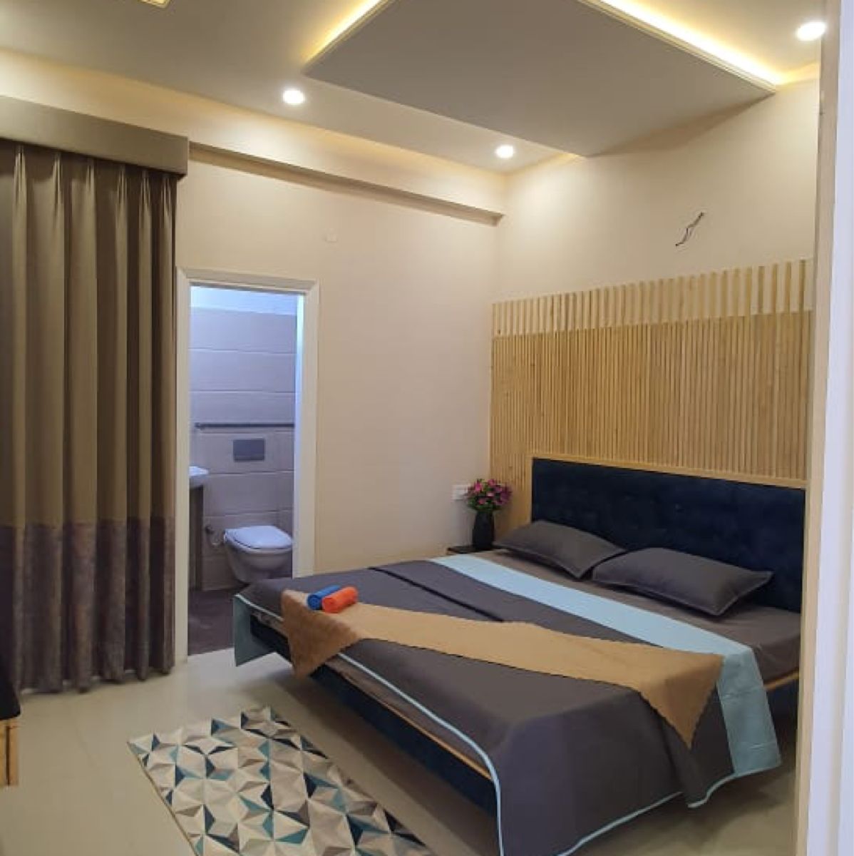 2 BHK + Pooja Room Apartment For Sale in Highland Green