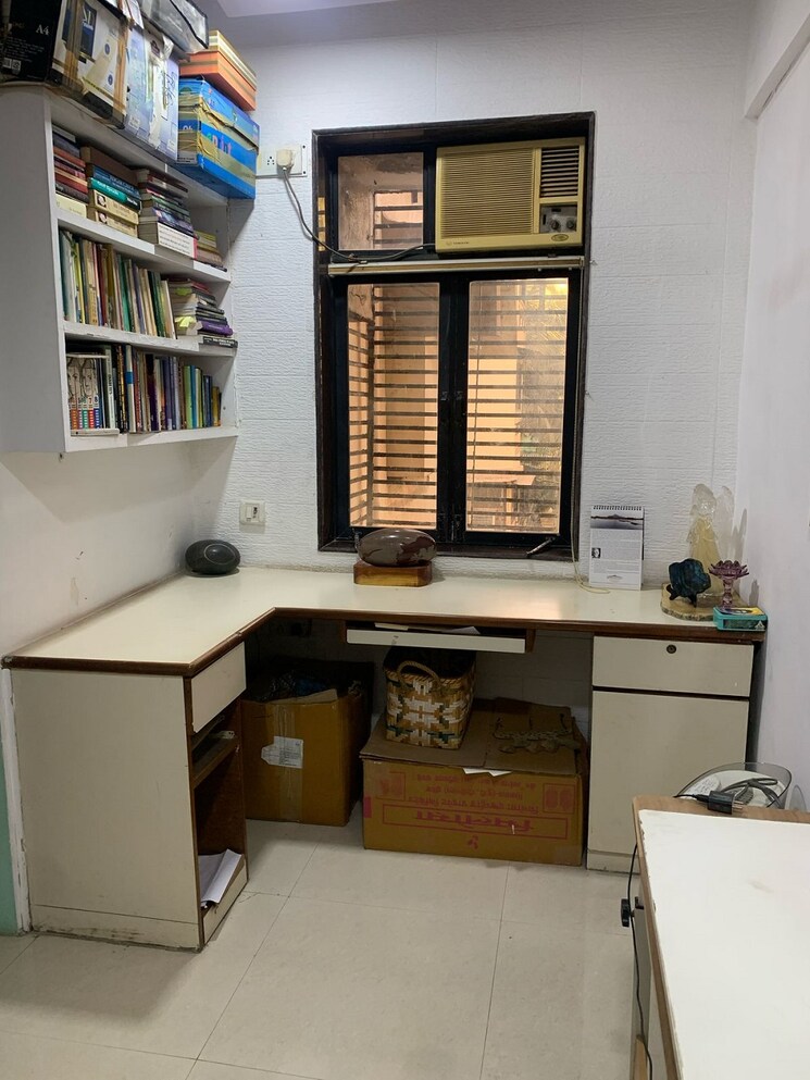 Kitchen, juhu 4 Bedroom 1400 Sq.Ft. Apartment In Juhu Mumbai 8304828