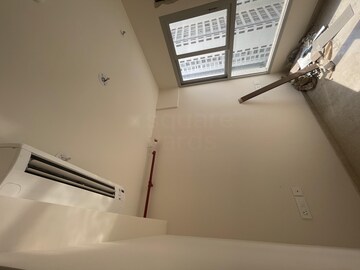 Room in 3 BHK Apartment at Godrej Emerald, Ghodbunder Road – for Rent