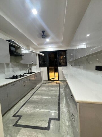 Kitchen in 4 BHK Builder Floor at Sector 42 – for Rent