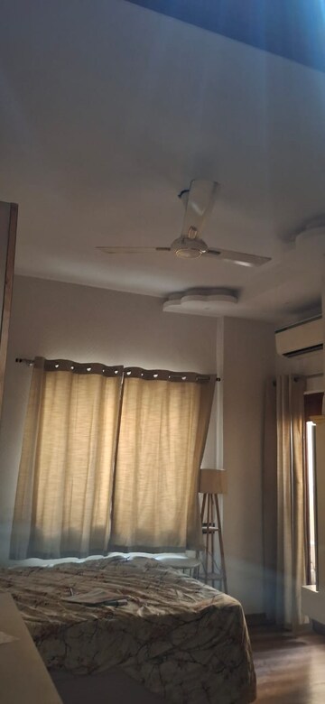Bedroom in 3.5 BHK Apartment at Ardee City Palm Grove Heights, Sector 52 – for Rent