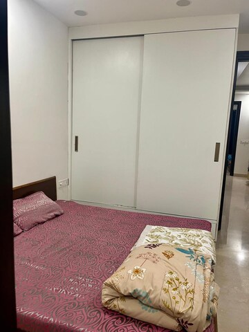 Room in 2.5 BHK Builder Floor at Paschim Vihar – for Rent
