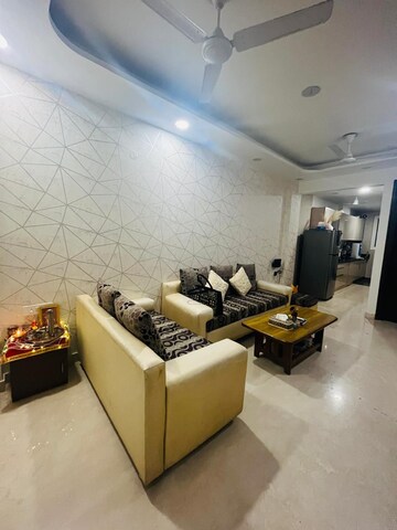 Living Room in 2.5 BHK Builder Floor at Paschim Vihar – for Rent