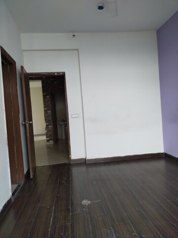 Room in 2 BHK Apartment at Mahagun Mywoods, Sector 16c Greater Noida – for Rent