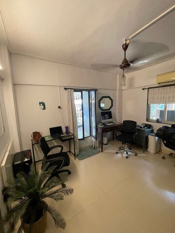 Study Room in 2 BHK Apartment at Bandra West – for Rent