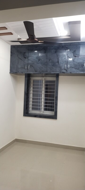 Room in 2 BHK Apartment at Pavani Laxmi Nivas, Madhapur – for Rent