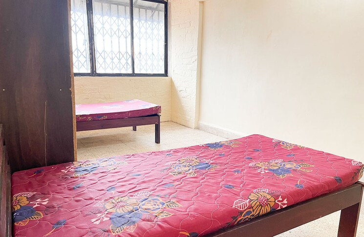 Bedroom, thane west Pg For Girls In Thane West 8305030