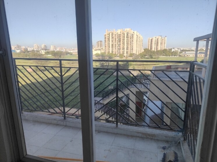 Balcony, signature-global-grand-iva 3 Bedroom 750 Sq.Ft. Apartment In Sector 103 Gurgaon 8305094