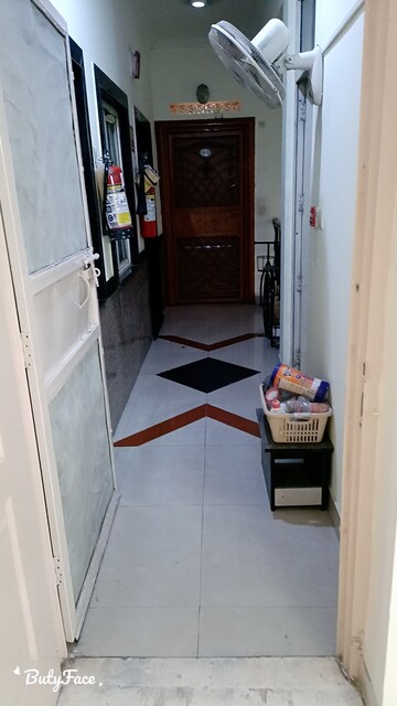 Furnished Amenities in 3 BHK Apartment at Parsvnath Green Ville, Sector 48 – for Rent
