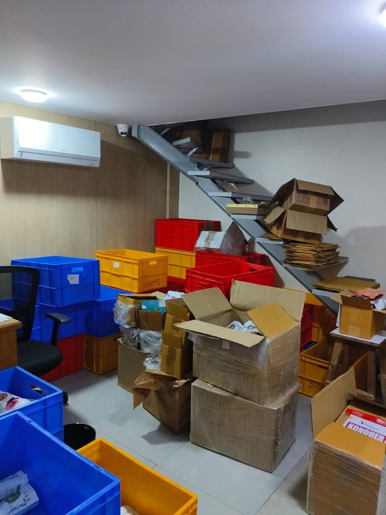 Team Area, mspace Commercial Office Space 1400 Sq.Ft. In Goregaon West Mumbai 8305080