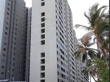 2 BHK Apartment For Resale in Paramount Khar East Mumbai  8305086