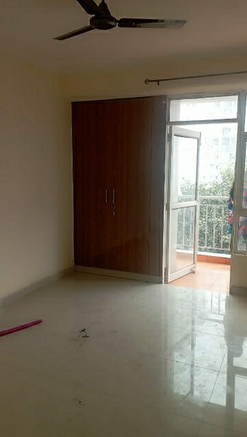 2.5 BHK Apartment For Rent in SG Grand, Raj Nagar Extension