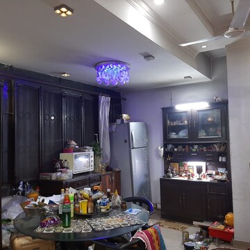 Living Room in 3 BHK Builder Floor at Green Park – for Rent