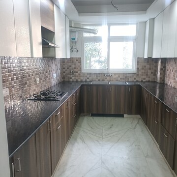 Kitchen in 1.5 BHK Apartment at Unitech The Residences Sector 33, Sector 33 – for Rent