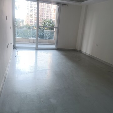 Room in 1.5 BHK Apartment at Unitech The Residences Sector 33, Sector 33 – for Rent