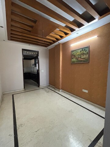 Room in 3.5 BHK Villa at Ultima 107, Sector 104 – for Rent