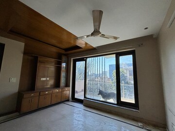 Room in 3.5 BHK Villa at Ultima 107, Sector 104 – for Rent
